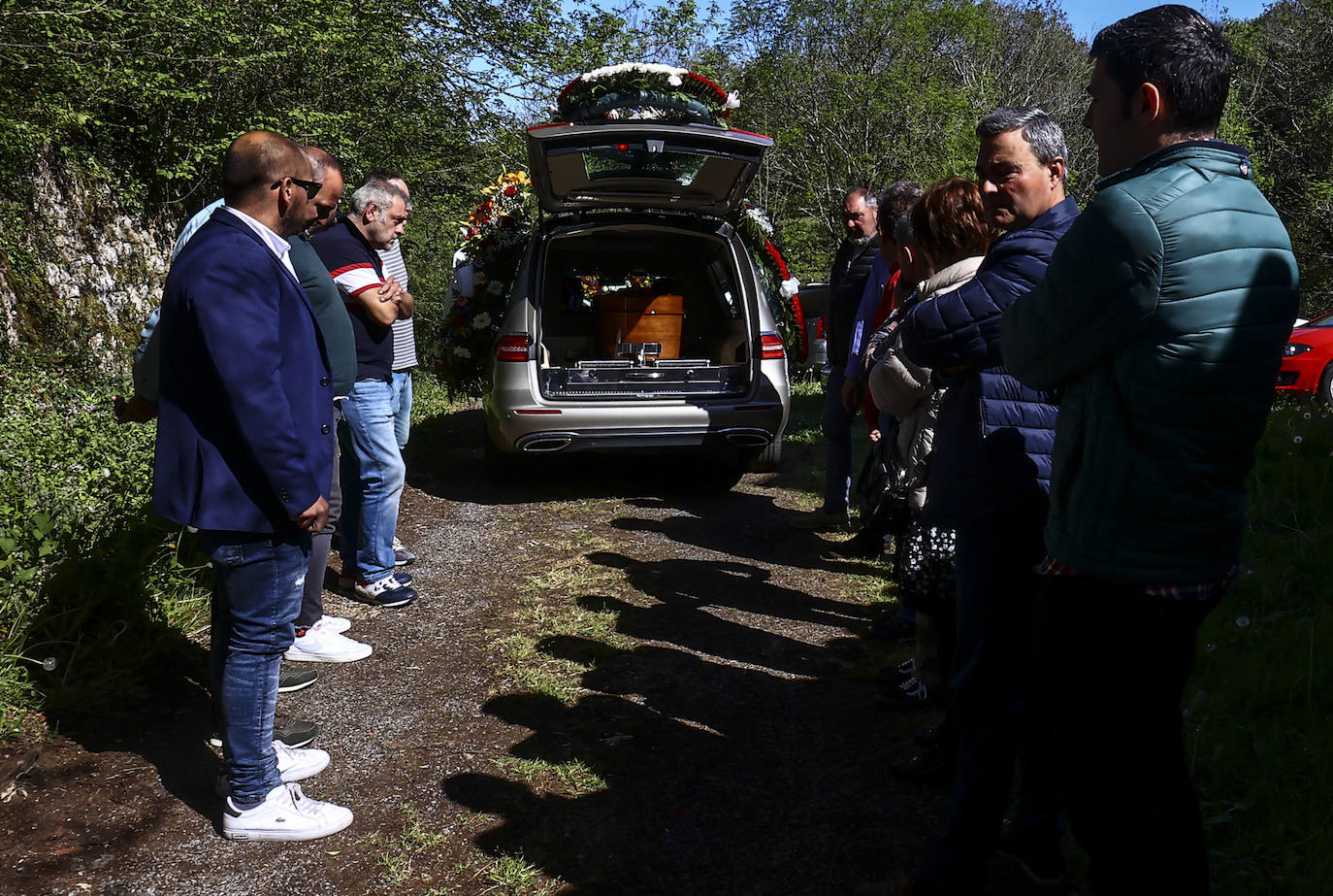 Emotivo adiós a Julio y Javi, dos «campeones» en la carretera y en la vida