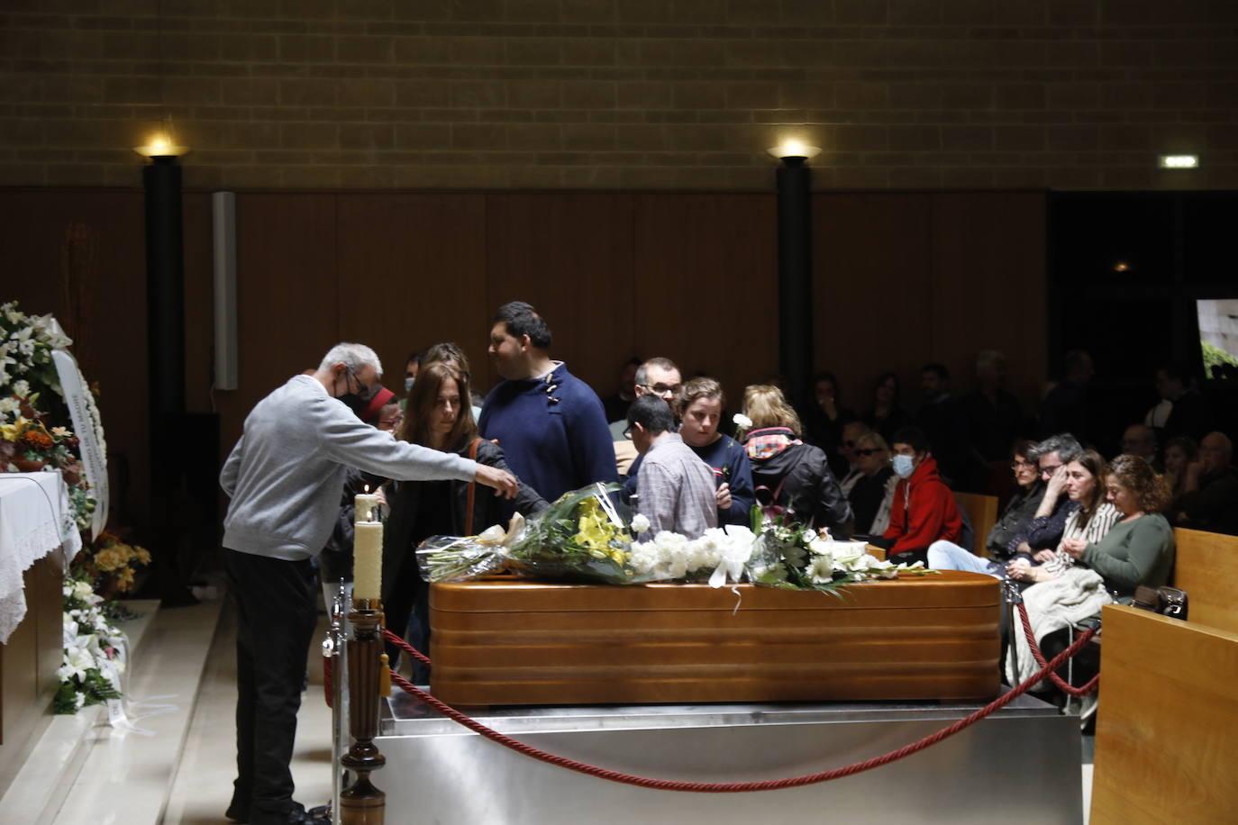 Gijón llora y se despide de Ángela Gil