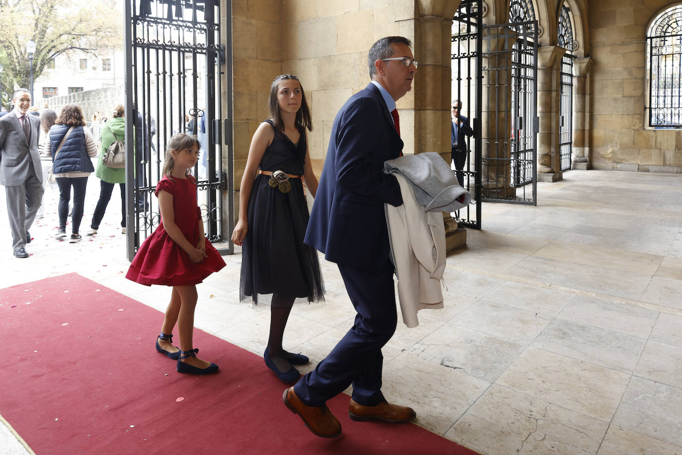 Ángela Pumariega sella su amor en San Pedro