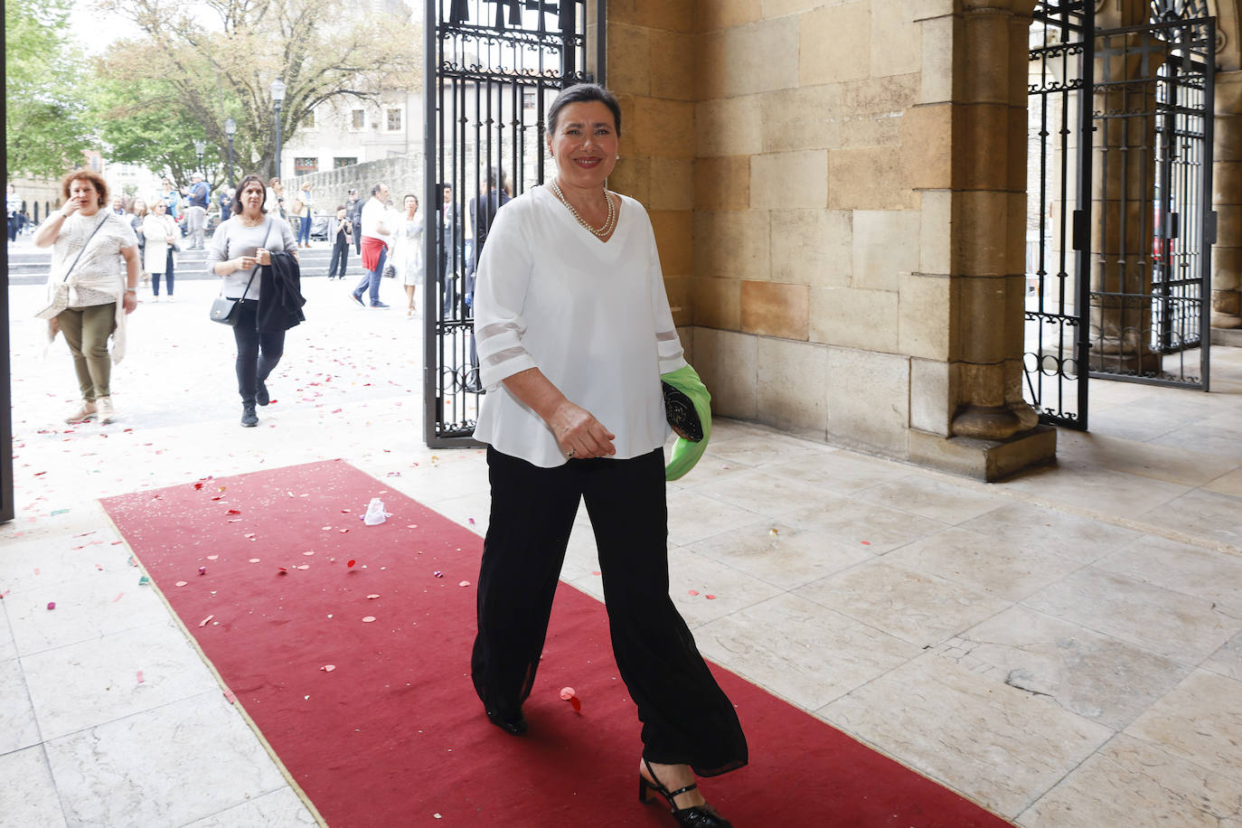 Ángela Pumariega sella su amor en San Pedro