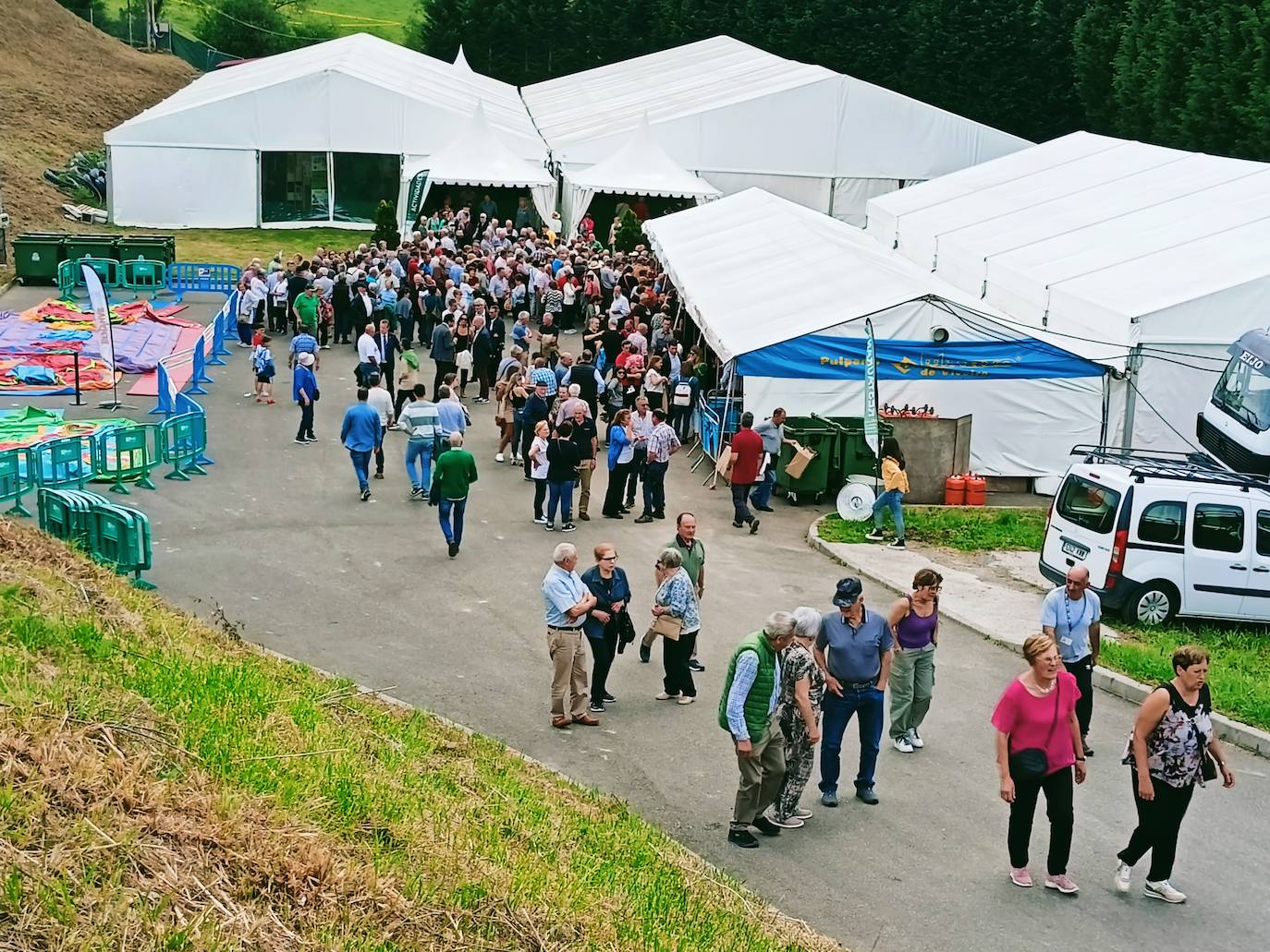 La Feria de Muestras de Tineo expone su maquinaria