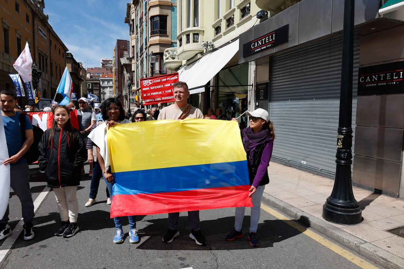 Clamor en Gijón por «trabajo digno, derechos y subida salarial»
