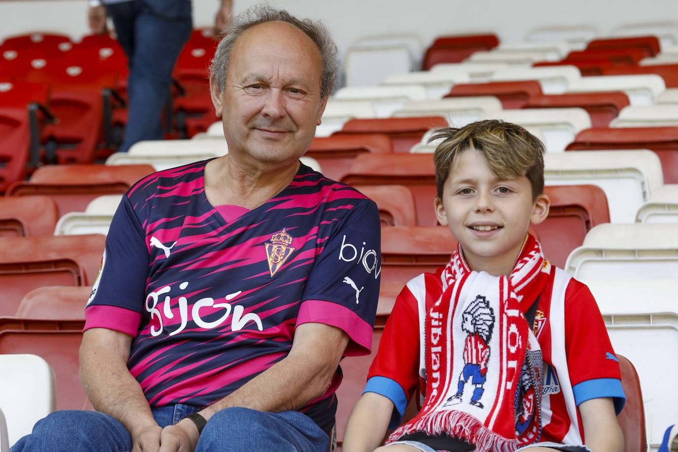 ¿Estuviste en el Sporting - Lugo? ¡Búscate en las fotos!