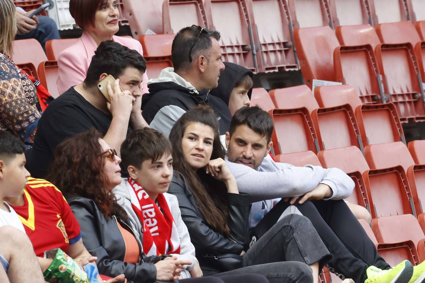 ¿Estuviste en el Sporting - Lugo? ¡Búscate en las fotos!