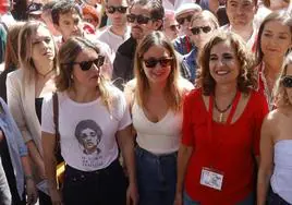Irene Montero ha portado una camiseta con el rostro de la escritoria Audre Lorde en la manifestación del 1 de mayo en Madrid.