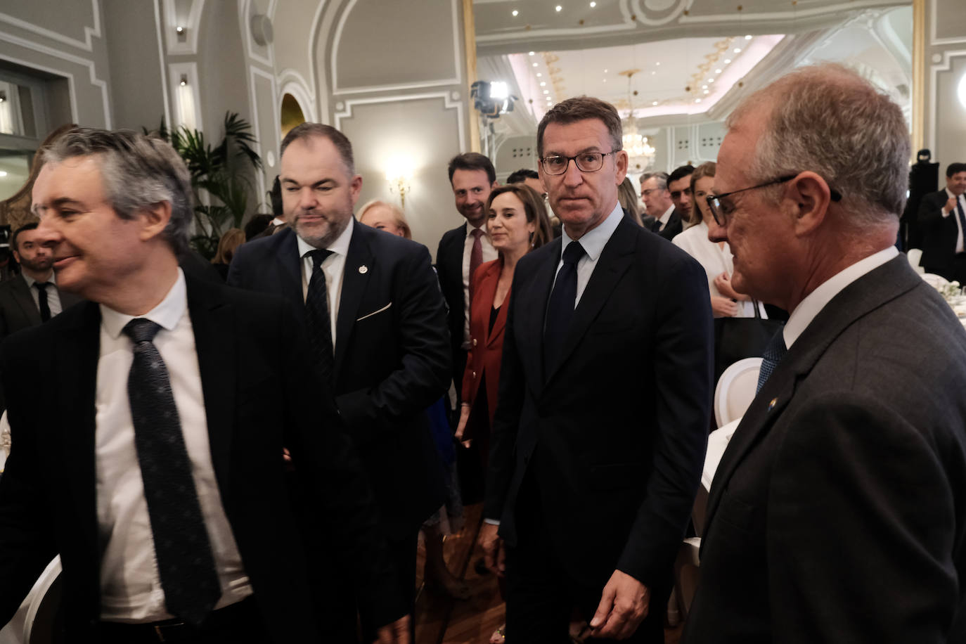 Diego Canga asiste a un desayuno informativo junto a Feijóo en Madrid