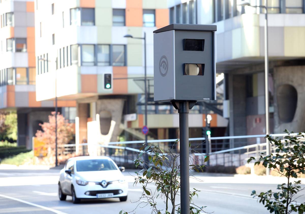 Radar de velocidad en Oviedo.