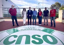 Reunión de miembros de la candidatura del PSOE con la directiva del Santa Olaya.