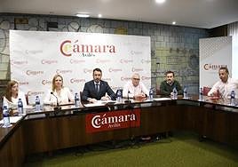 Reunión de los epresentantes de Vox y de la Cámara de Comercio.