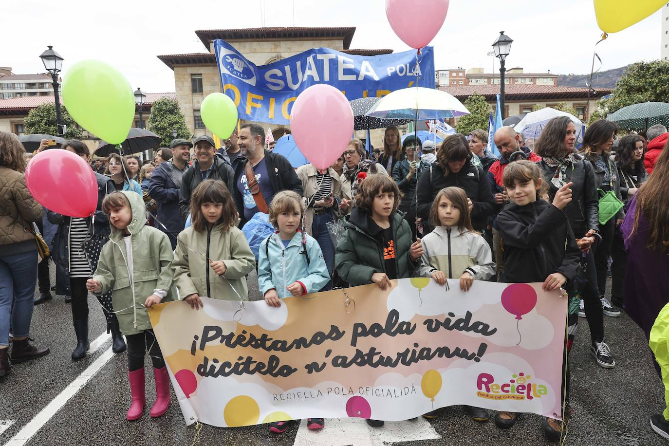 Multitudinaria manifestación en Oviedo por la &#039;oficialidá&#039; del asturiano