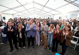Marcelino Marcos Líndez, Gimena Llamedo, Adrián Barbón, Cecilia Pérez, Carlos Fernández Llaneza, Sonia Fidalgo, Dolores Carcedo y Concepción Saavedra, ayer, en la presentación de las candidaturas autonómicas y locales del PSOE.