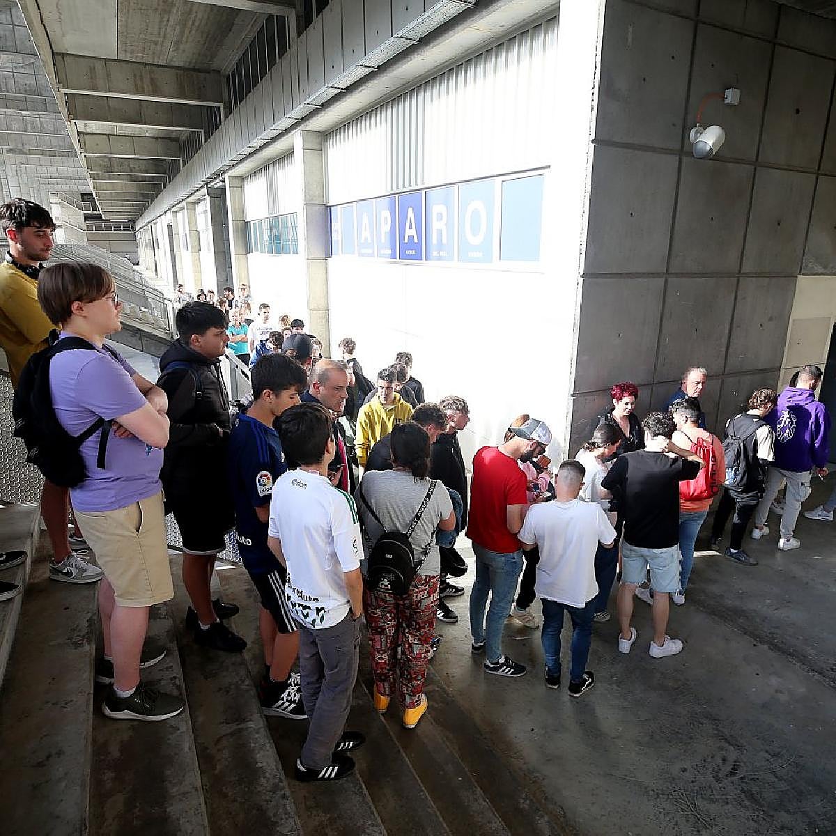 Fiebre azul para hacerse con las entradas para el derbi
