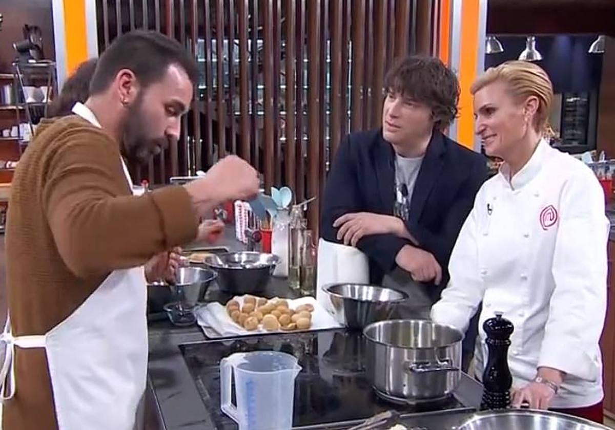 Jorge Juan, mientras relata su anécdota con el rey Juan Carlos.