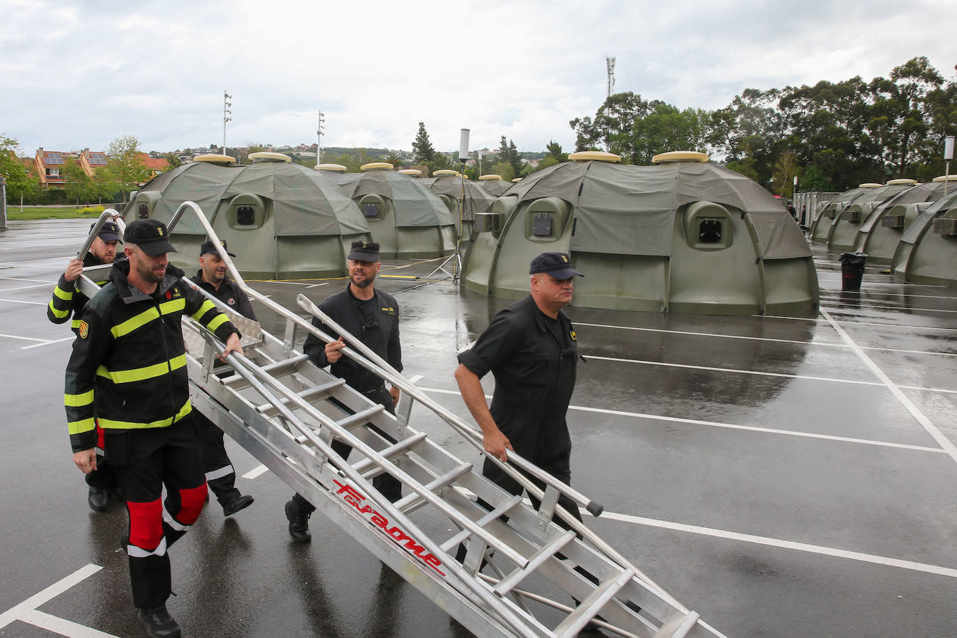 Así es el campamento de la UME en el parque de los Hermanos Castro de Gijón