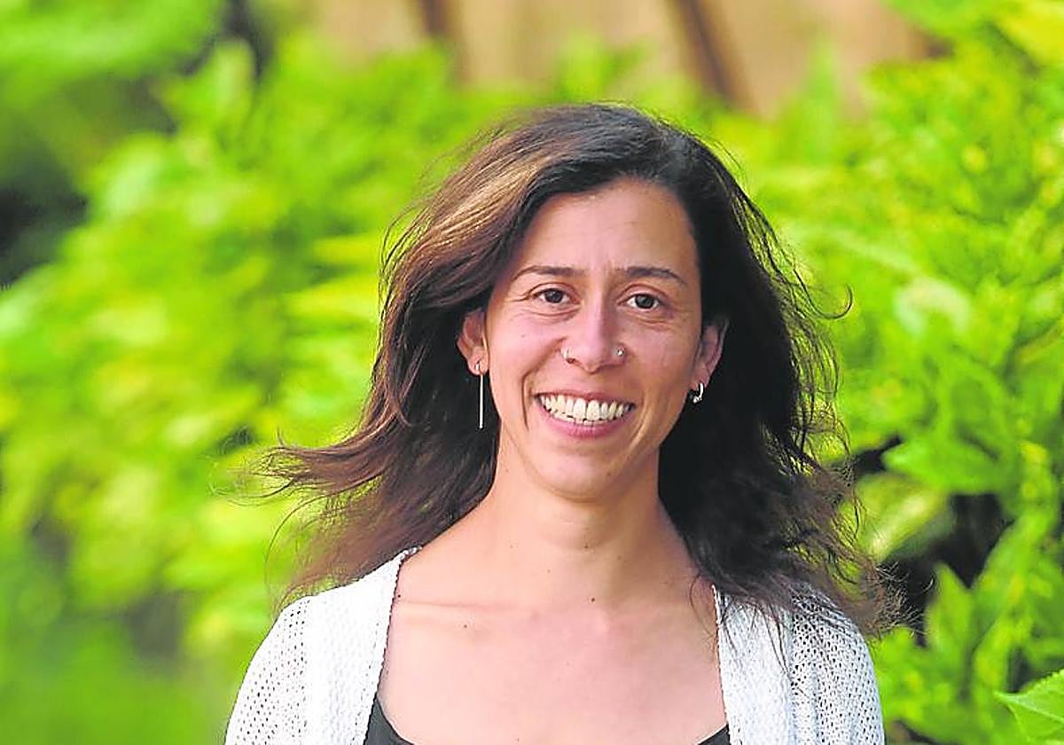 Sara Fernández, nueva presidenta del Colegio Oficial de Trabajo Social de Asturias (COTSA), en Oviedo.