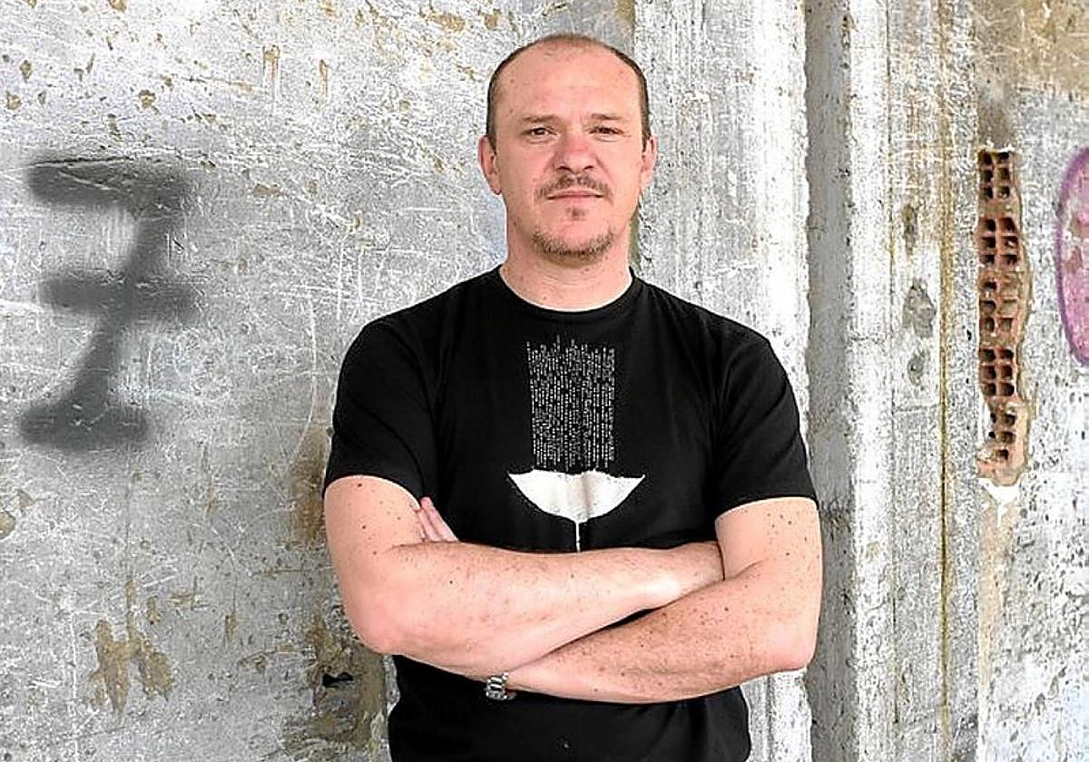 «La diversidá llingüística sigue siendo una asignatura pendiente de la democracia»