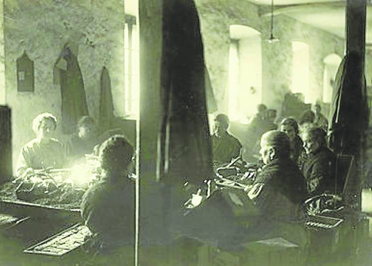 Cigarreras de la Fábrica de Tabacos, en 1909.