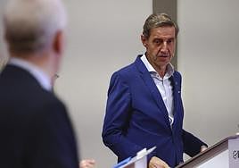 Carlos Fernández Llaneza durante una de sus intervenciones.