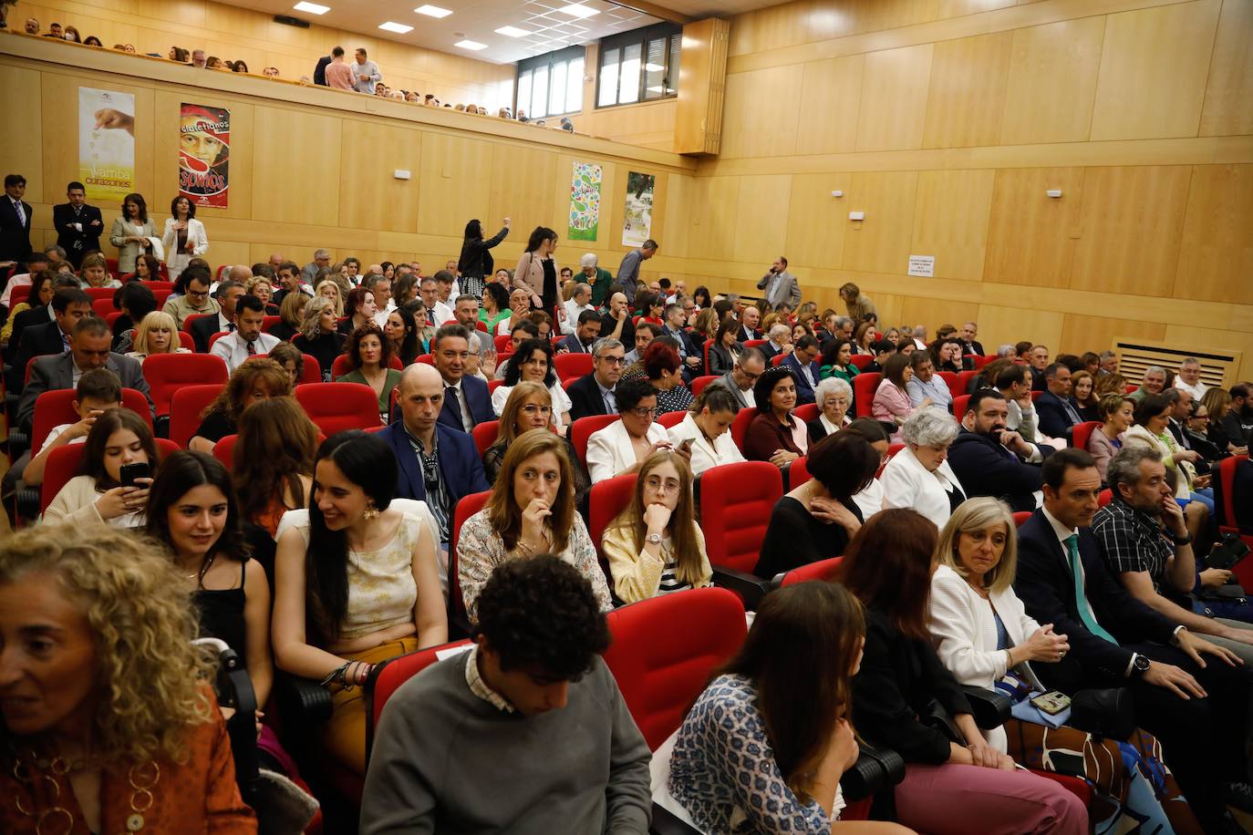 Las graduaciones despiden el curso en Gijón