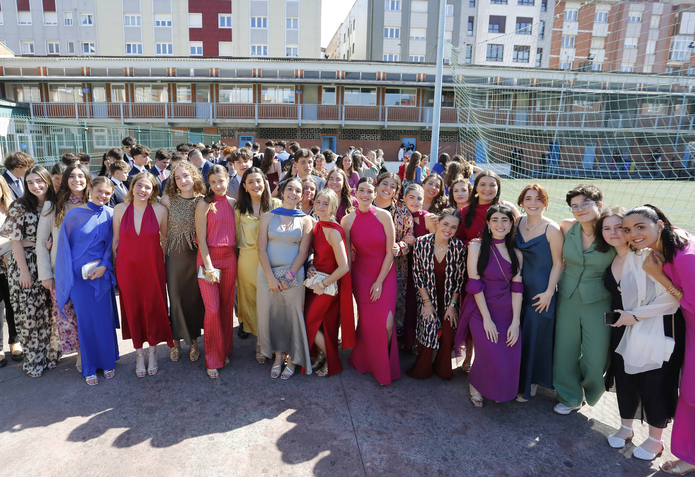 Las graduaciones despiden el curso en Gijón