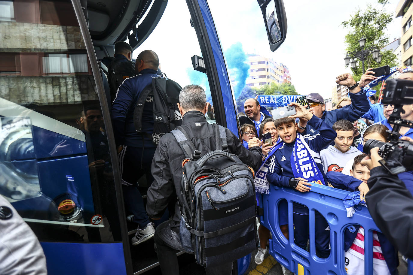 Así despidió la afición del Real Oviedo a los jugadores