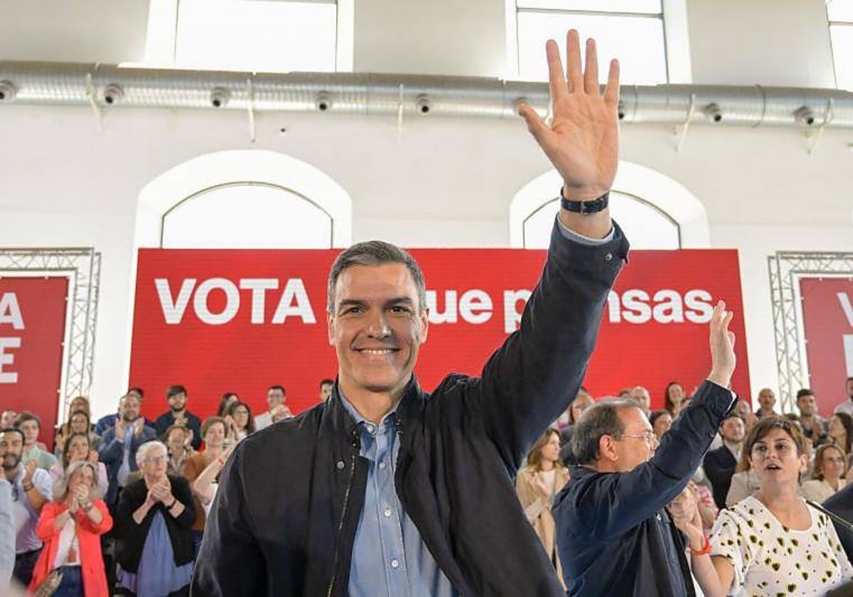 Predro Sánchez, en un mitin este domingo en Puertollano.