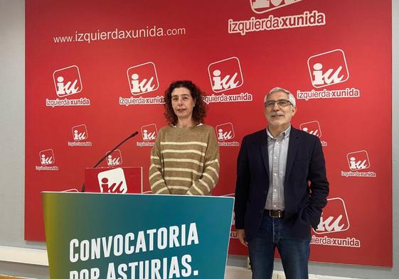 Cristina Pontón y Gaspar Llamazares, ayer.