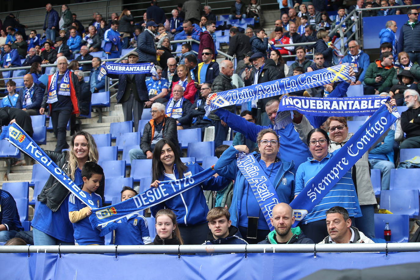 ¿Estuviste en el Tartiere? ¡Búscate en las fotos del último partido del Oviedo en casa!