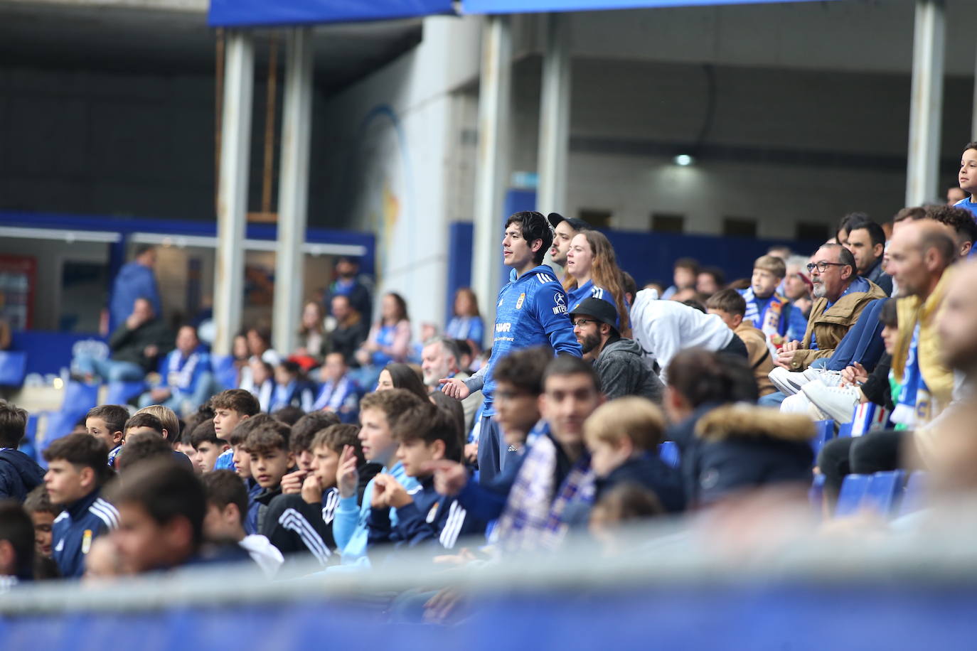 ¿Estuviste en el Tartiere? ¡Búscate en las fotos del último partido del Oviedo en casa!