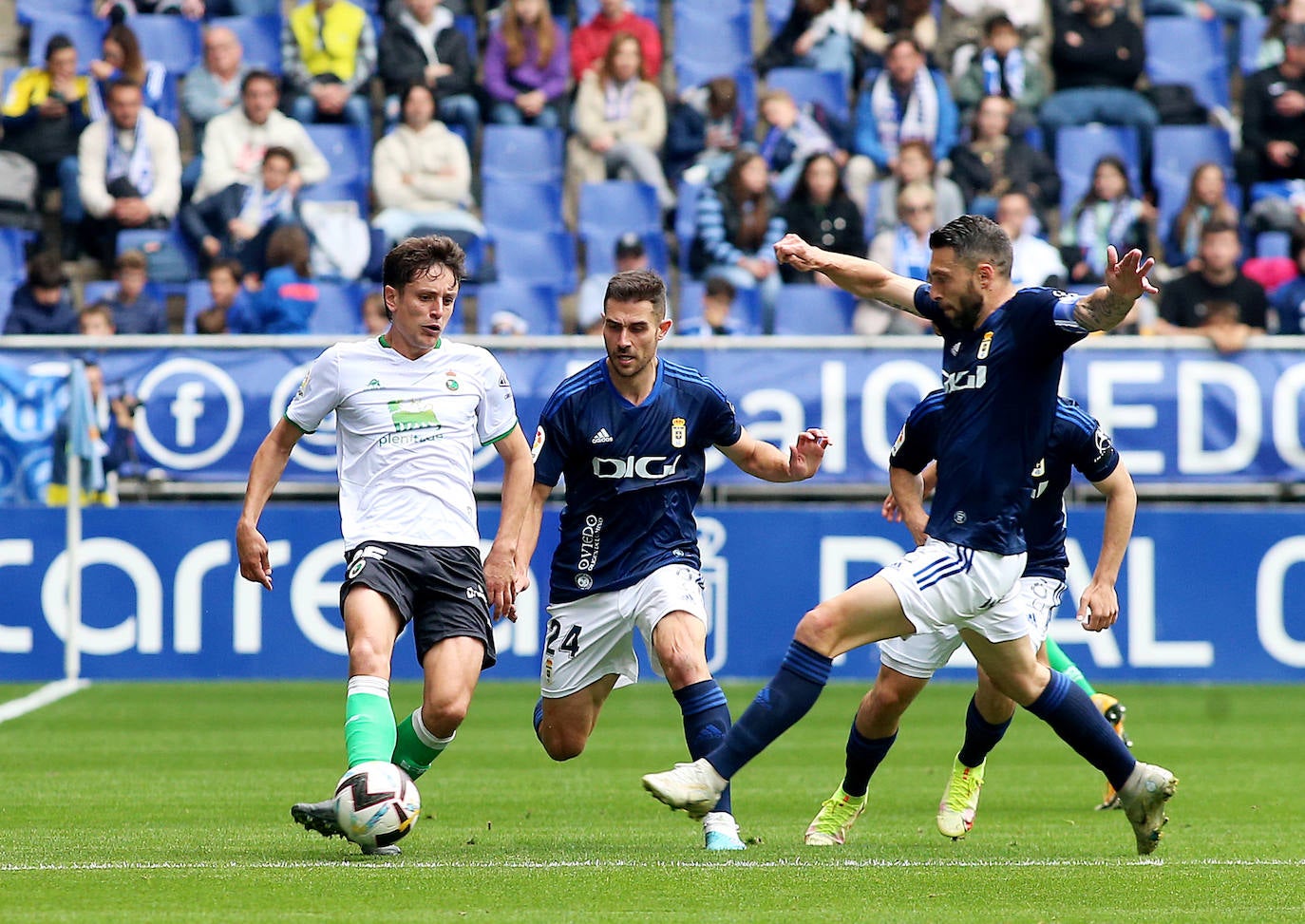 Las mejores imágenes del Oviedo 1 - 0 Racing