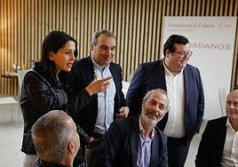 Inés Arrimadas, Manuel Iñarra y Luis Pacho, ayer, en Oviedo.