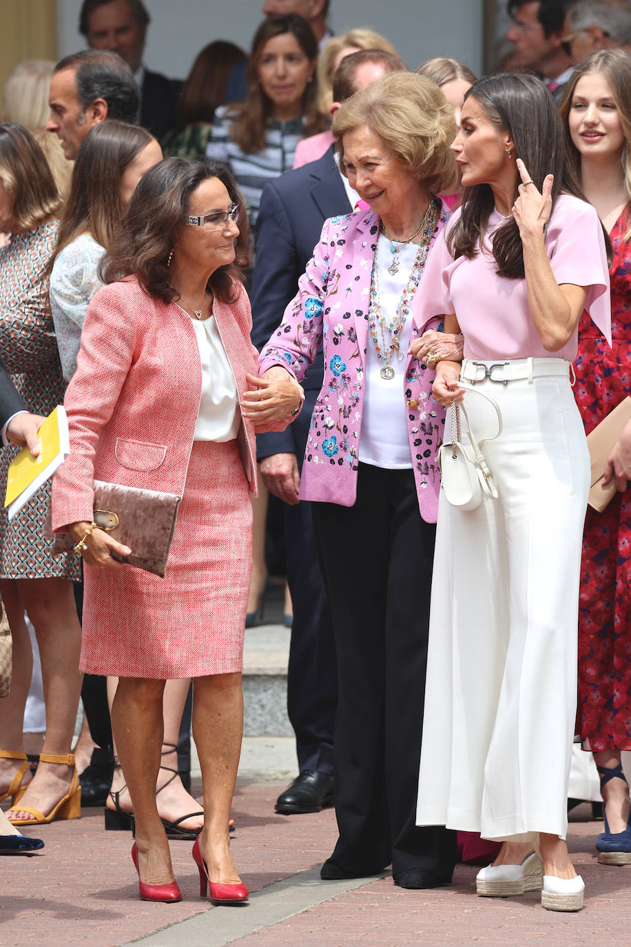 Armonía de color en la confirmación de la infanta Sofía