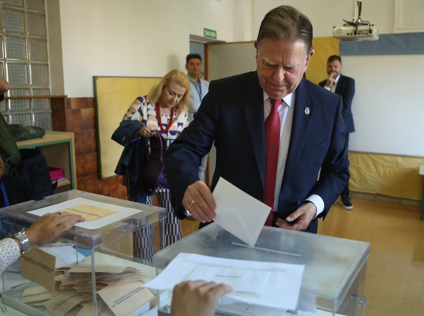 Llamamiento al voto por el futuro de Oviedo