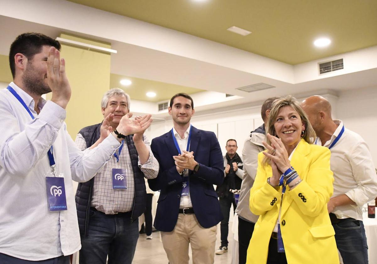 Celebración de los resultados electorales del PP de Avilés.