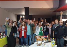 Celebración de Compromisu tras las elecciones del domingo.