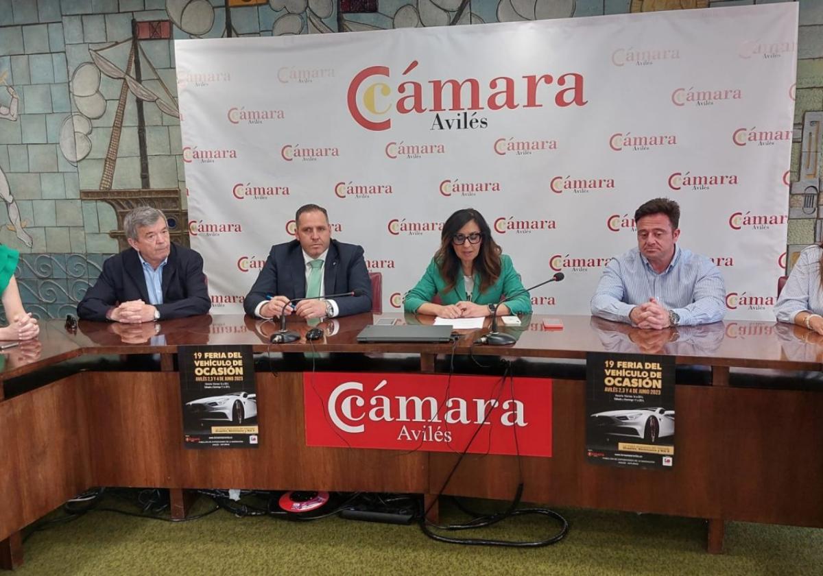 Presentación de la XIX Feria del Vehículo de Ocasión en la Cámara de Comercio de Avilés.