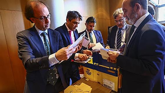La caja que apareció con 540 votos nuevos a mitad del recuento