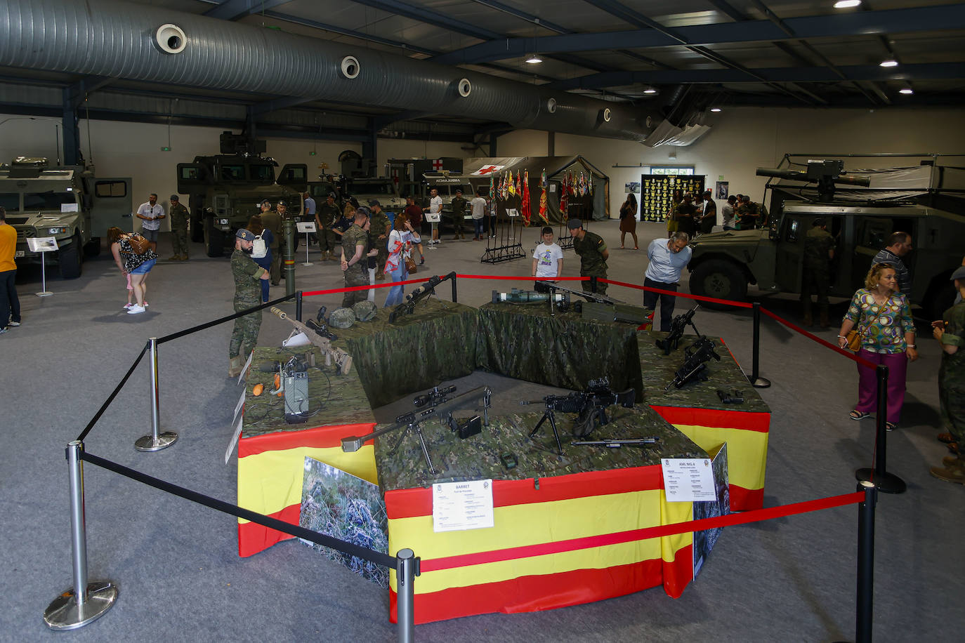 Las Fuerzas Armadas se despliegan en el recinto ferial de Gijón