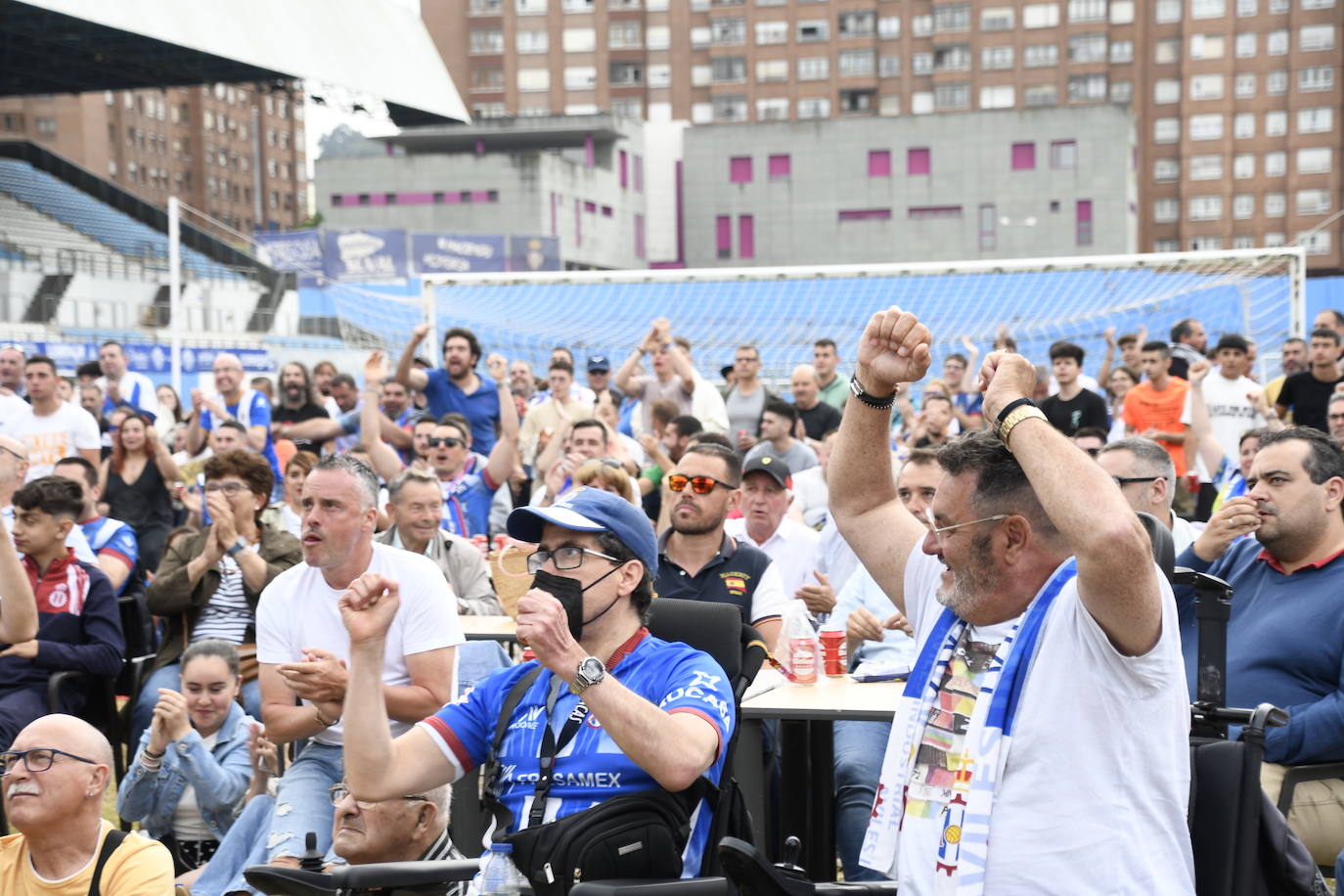 Así vivió la afición del Real Avilés el partido desde el Suárez Puerta