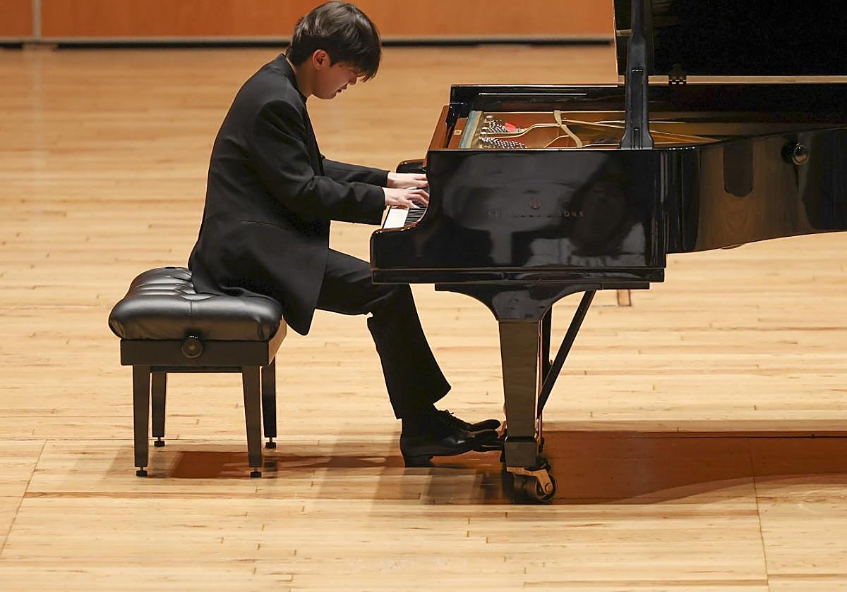 El pianista surcoreano Seong-Jin Cho, ayer en el Auditorio de Oviedo.