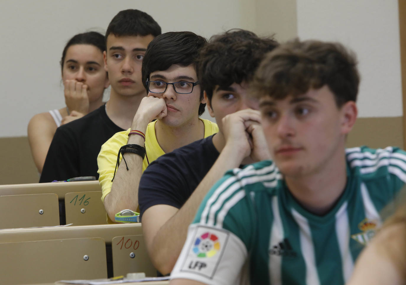 La primera jornada de la EBAU en Asturias, en imágenes