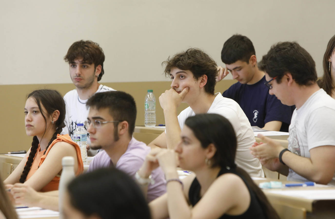 La primera jornada de la EBAU en Asturias, en imágenes