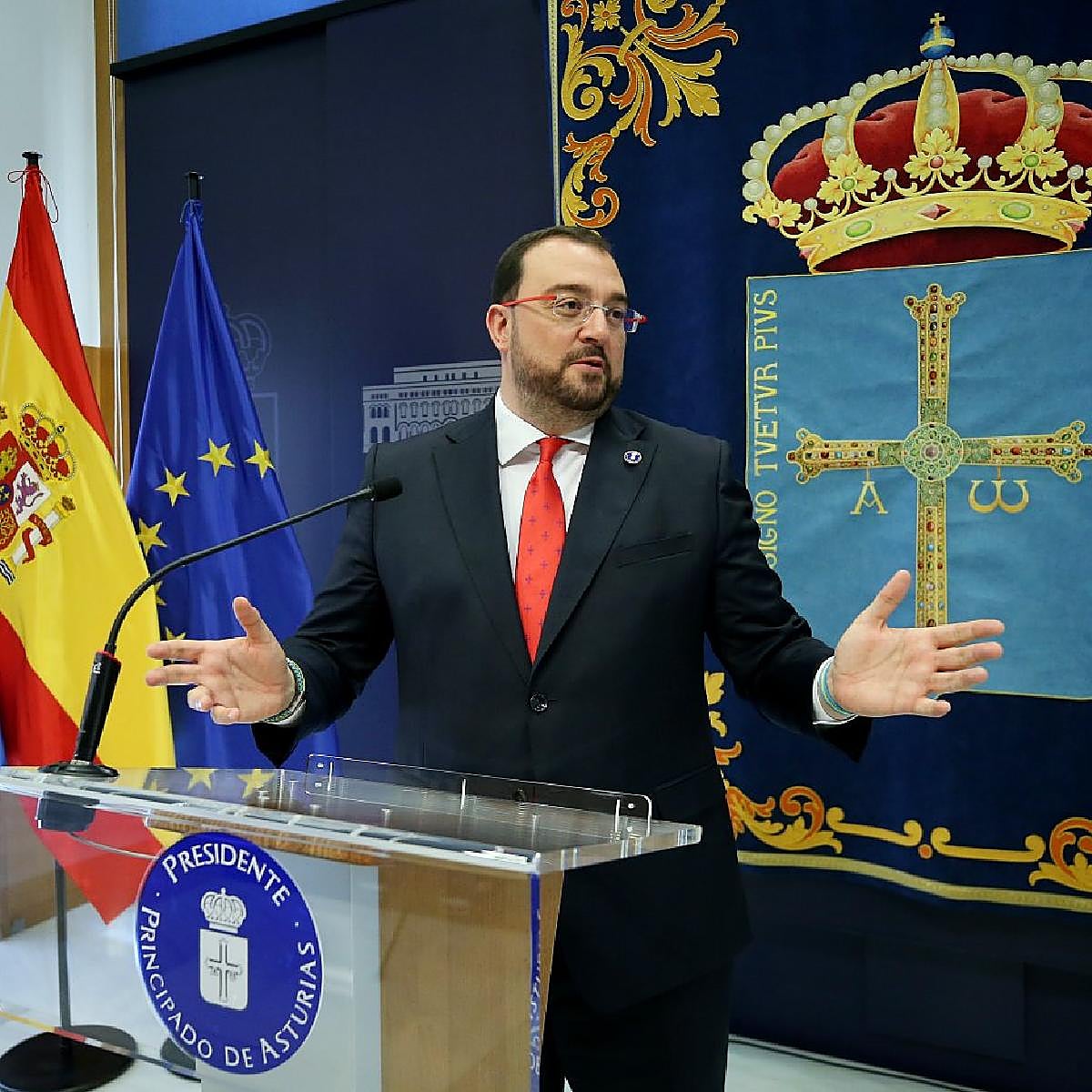 Barbón condiciona el acuerdo para el nuevo gobierno a los pactos municipales con IU