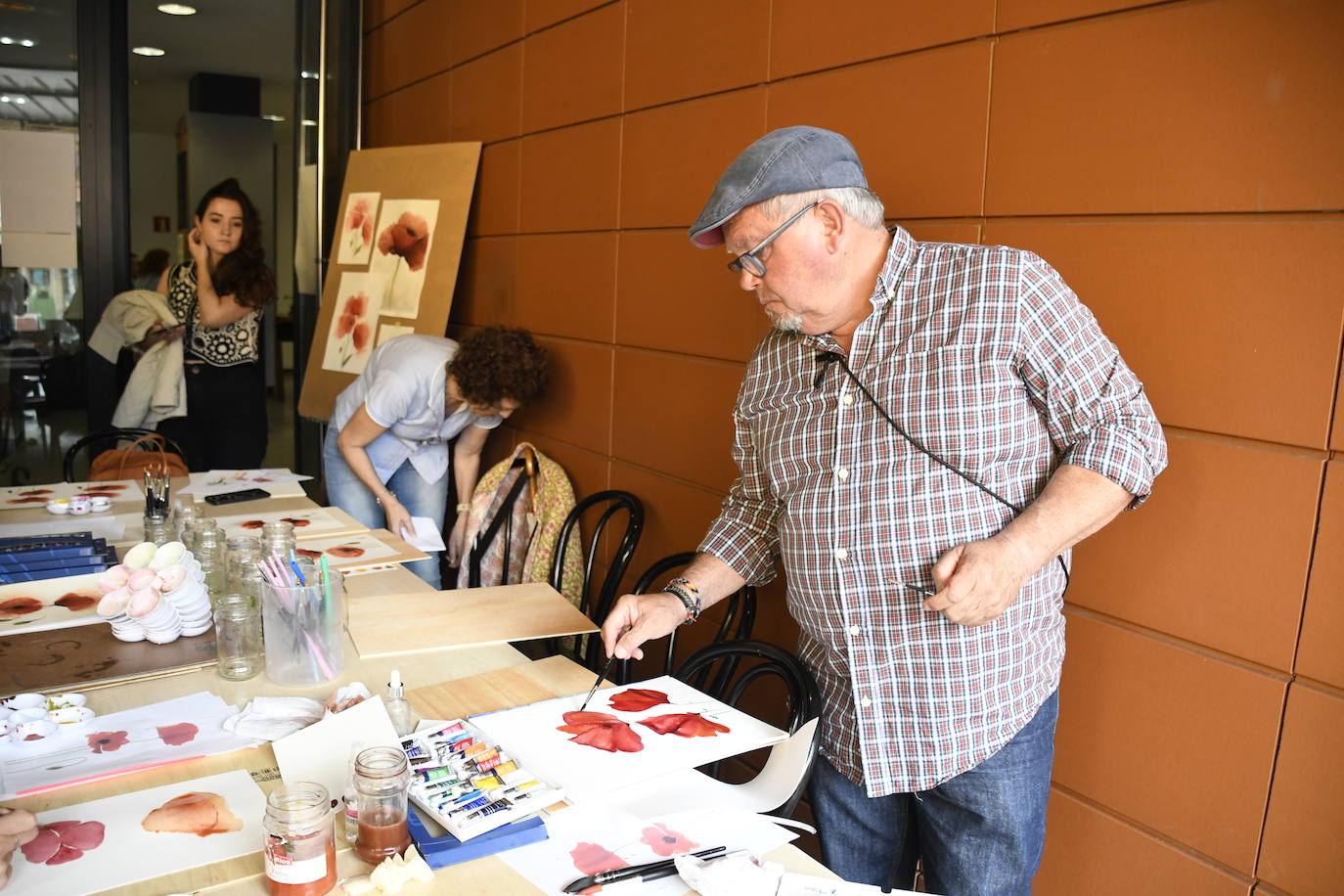 Una tormenta de cultura inunda las calles con la Noche Blanca
