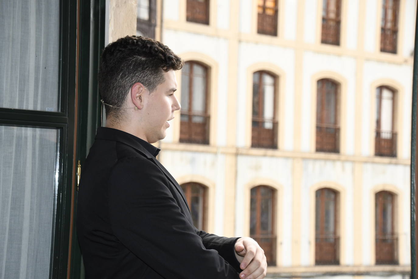 Una tormenta de cultura inunda las calles con la Noche Blanca