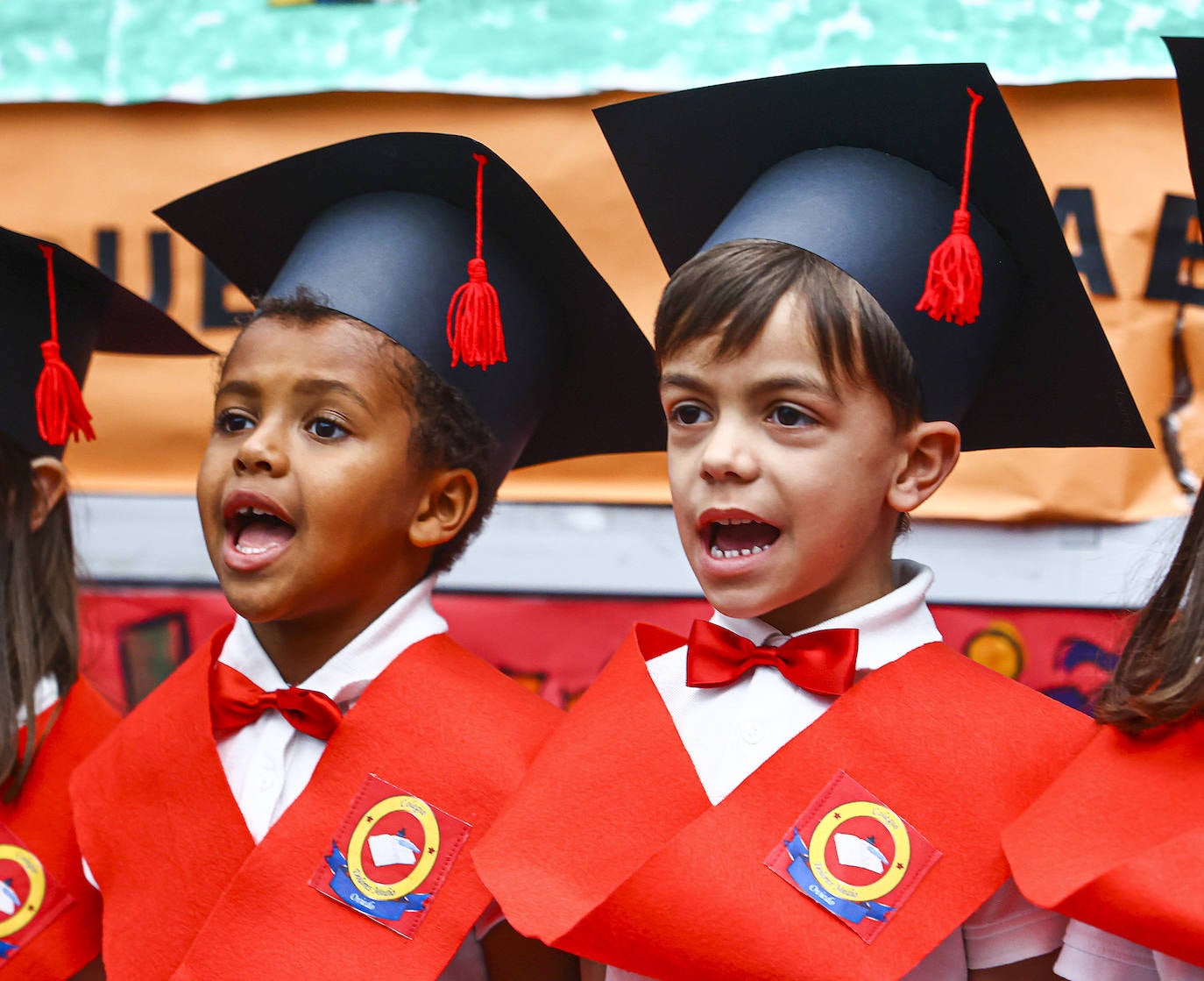 Una graduación infantil a ritmo de Pipo Prendes