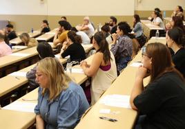 Comienzan las oposiciones a profesor en Asturias: «Llevo preparándome dos años»