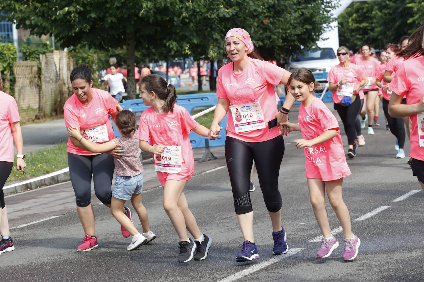 ¿Estuviste en la Carrera de la Mujer de Gijón? ¡Búscate entre las imágenes!