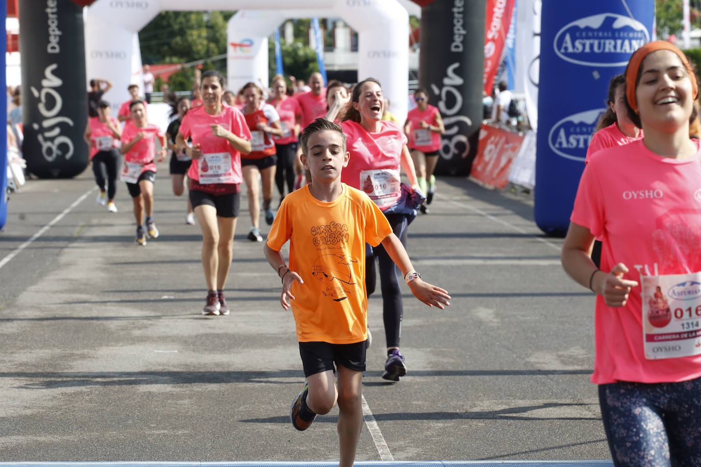 ¿Estuviste en la Carrera de la Mujer de Gijón? ¡Búscate entre las imágenes!