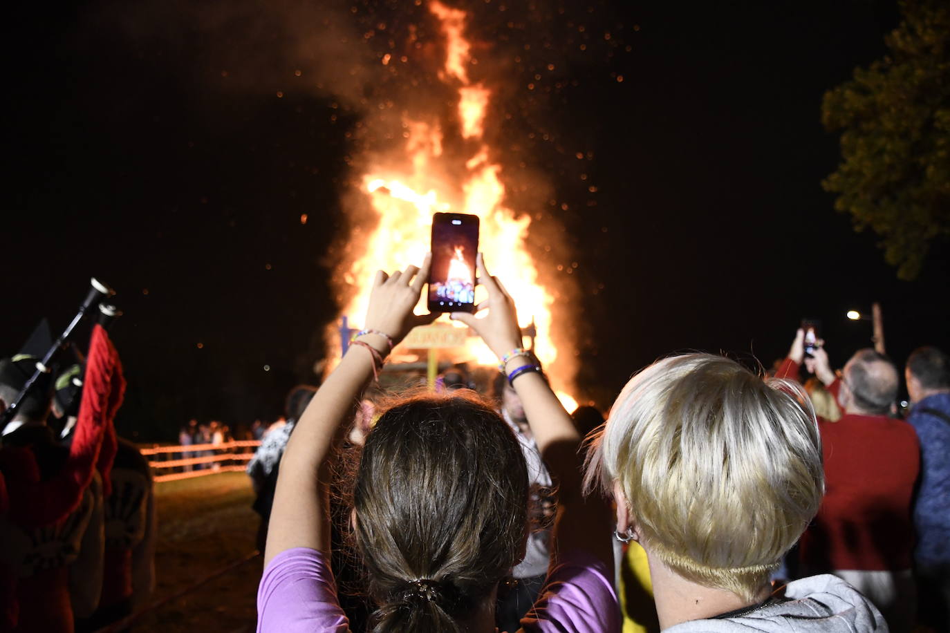 Así ha sido la celebración de San Juan en Avilés y Trasona